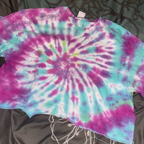 Cropped tie-dye shirt - Picture 1 of 3